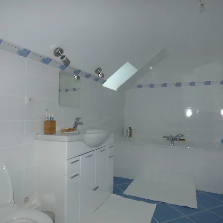 Alojamento de Acomodação e Pequeno-almoço L'etable Givernoise